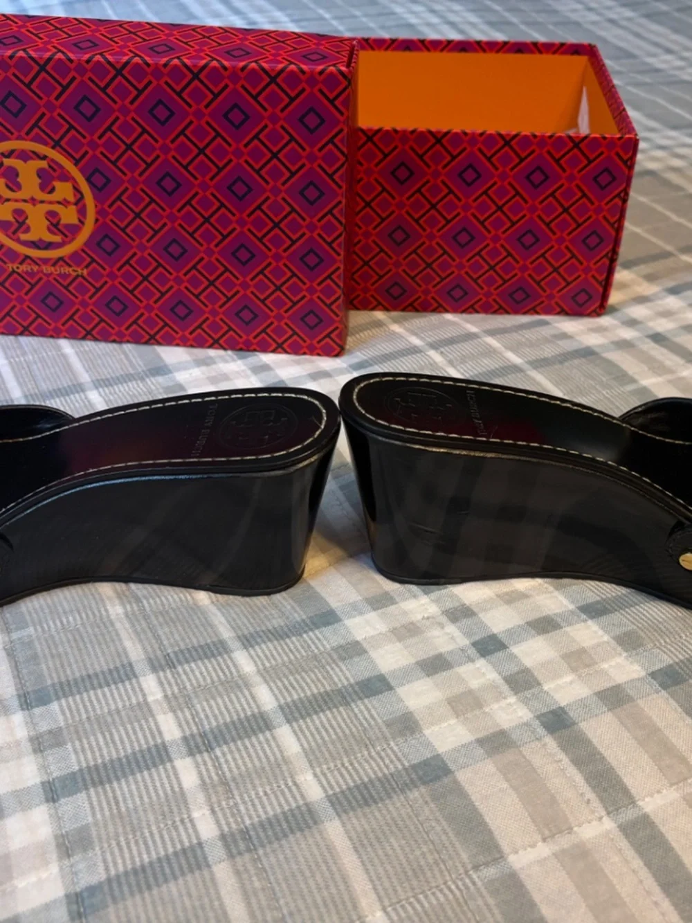 Tory Burch Wedge sandal